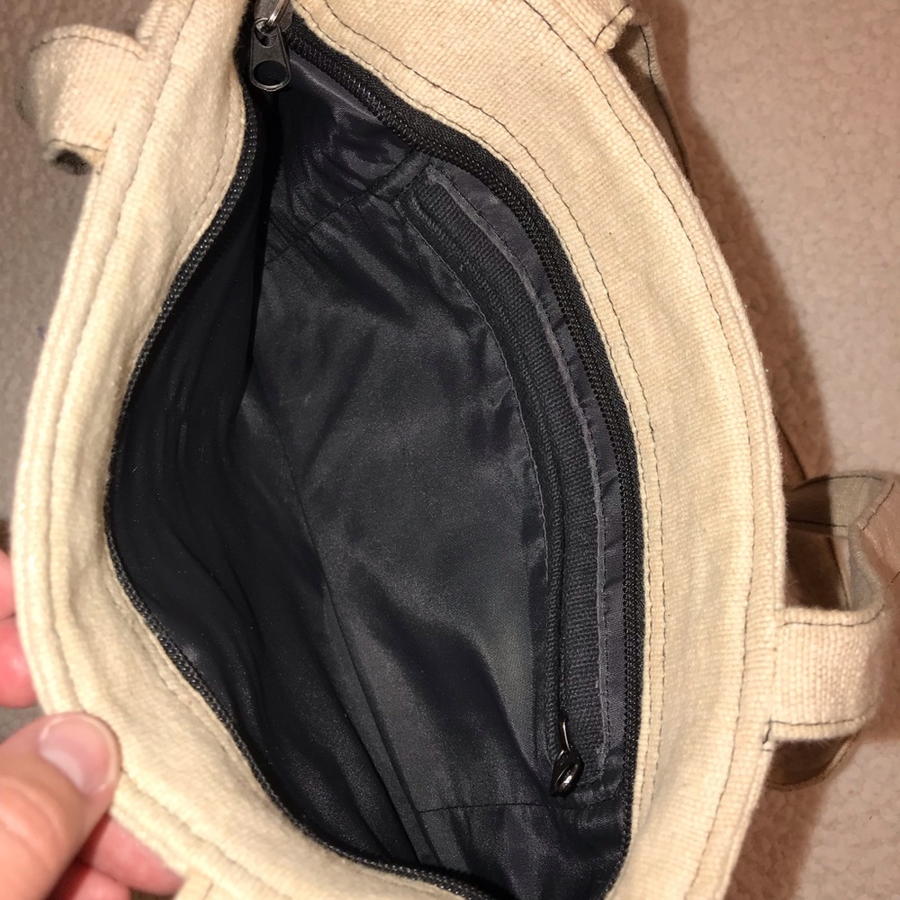 Embroidered Boho Shoulder Bag - Picture 4 of 8